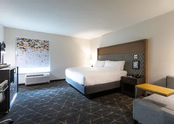 Holiday Inn Greenville - Woodruff Road by IHG hotel thumbnail 4