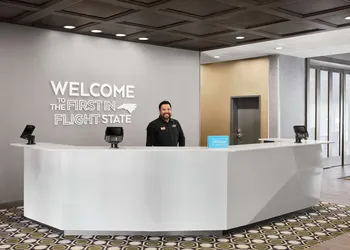 Hampton Inn & Suites Charlotte Steele Creek hotel thumbnail 4