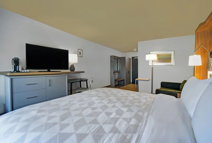 Holiday Inn Grand Rapids North - Walker by IHG hotel detail image 6