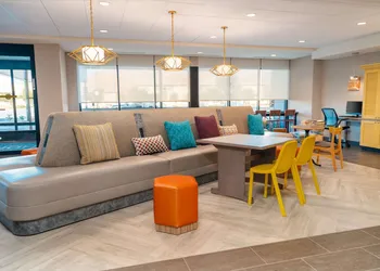 Home2 Suites by Hilton Corona hotel thumbnail 4
