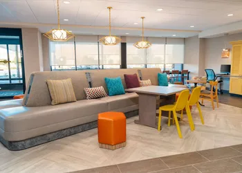 Home2 Suites by Hilton Corona hotel thumbnail 4
