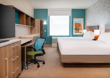 Home2 Suites by Hilton Corona hotel thumbnail 6