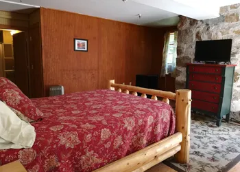 The Woods Inn hotel thumbnail 3