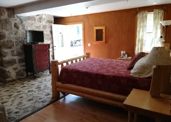 The Woods Inn hotel thumbnail 4