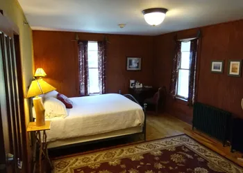 The Woods Inn hotel thumbnail 6