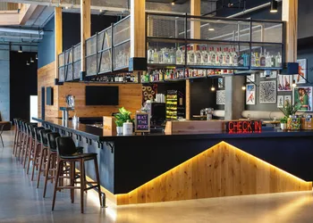 Moxy Minneapolis Downtown hotel thumbnail 2