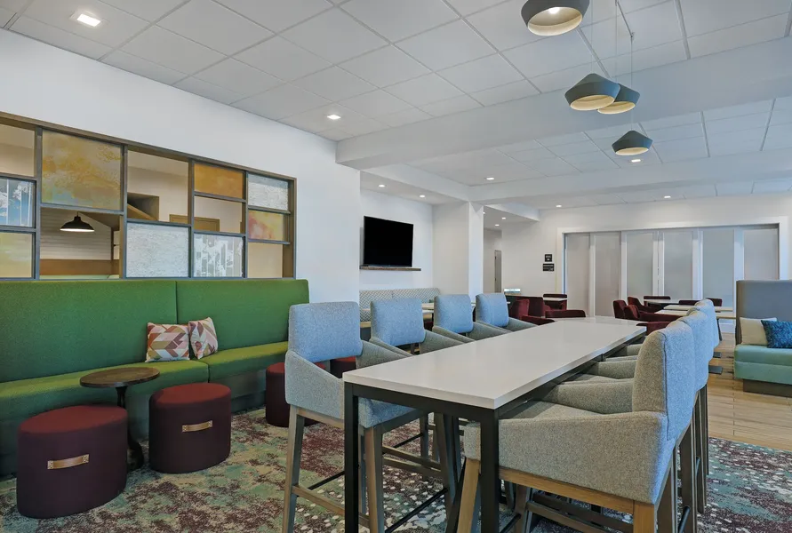 Hampton Inn Patterson hotel detail image 2