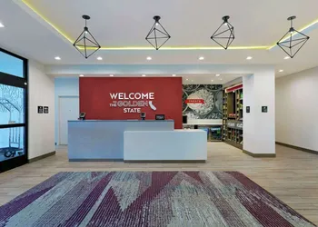 Hampton Inn Patterson hotel thumbnail 8