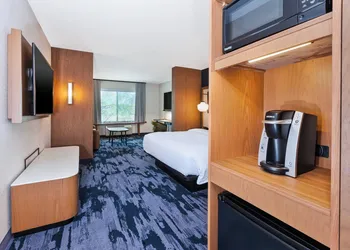 Fairfield Inn & Suites by Marriott Goshen hotel thumbnail 4