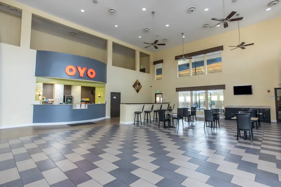 OYO Hotel Knoxville TN Cedar Bluff I-40 hotel detail image 2