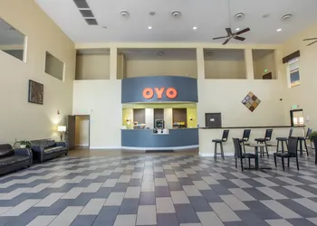 OYO Hotel Knoxville TN Cedar Bluff I-40 hotel thumbnail 3