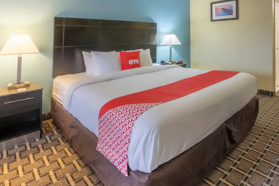 OYO Hotel Knoxville TN Cedar Bluff I-40 hotel detail image 6