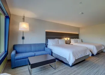 Holiday Inn Express & Suites Auburn Downtown by IHG hotel thumbnail 8