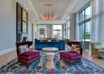 Hampton Inn & Suites Nashville Downtown Capitol View hotel thumbnail 2