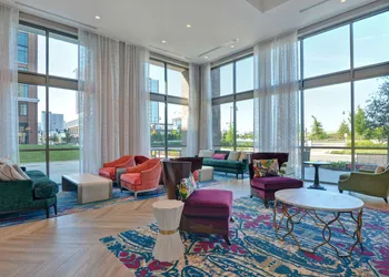 Hampton Inn & Suites Nashville Downtown Capitol View hotel thumbnail 4