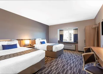 Microtel Inn & Suites by Wyndham South Hill hotel thumbnail 5