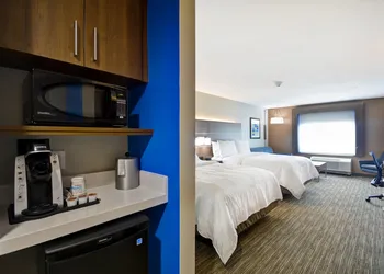 Holiday Inn Express & Suites Houston NASA - Boardwalk Area by IHG hotel thumbnail 5