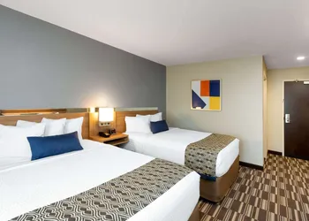Microtel Inn & Suites by Wyndham Warsaw hotel thumbnail 6