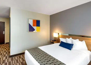 Microtel Inn & Suites by Wyndham Warsaw hotel thumbnail 8