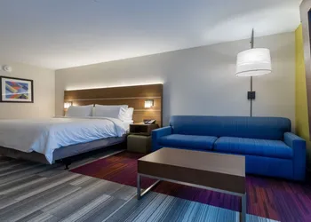 Holiday Inn Express & Suites Marion by IHG hotel thumbnail 4