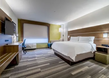 Holiday Inn Express & Suites Marion by IHG hotel thumbnail 8