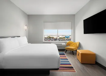 Aloft by Marriott Katy Mills hotel thumbnail 5