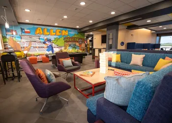 TRU By Hilton Allen Dallas hotel thumbnail 3