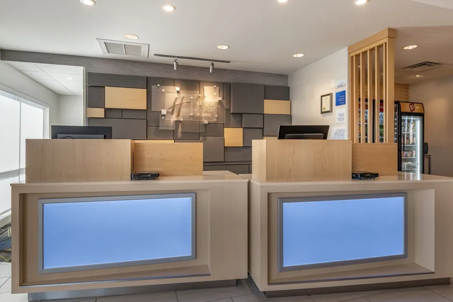 Holiday Inn Express & Suites Carlisle Southwest – I-81 by IHG hotel detail image 2