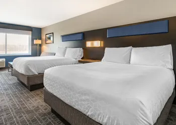Holiday Inn Express & Suites Carlisle Southwest – I-81 by IHG hotel thumbnail 4