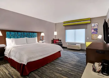 Hampton Inn Pleasant View, TN hotel thumbnail 8