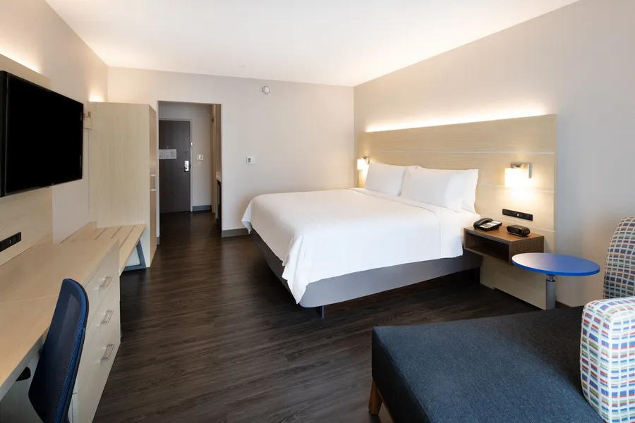 Holiday Inn Express & Suites Ft Myers Beach-Sanibel Gateway by IHG hotel detail image 6