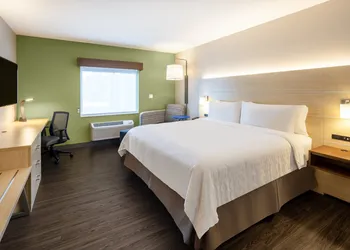 Holiday Inn Express & Suites Ft Myers Beach-Sanibel Gateway by IHG hotel thumbnail 8