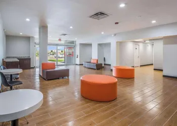 OYO Hotel Orlando Airport hotel thumbnail 2