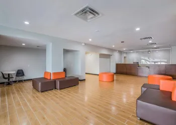 OYO Hotel Orlando Airport hotel thumbnail 4