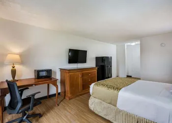 OYO Hotel Orlando Airport hotel thumbnail 7