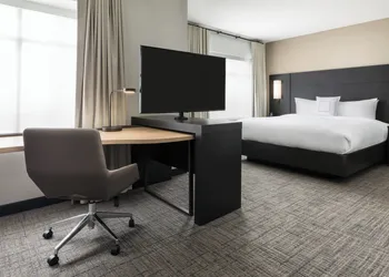 Residence Inn Long Island Garden City hotel thumbnail 7