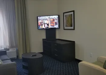 Candlewood Suites Plano North by IHG hotel thumbnail 4