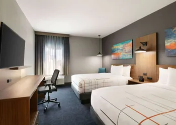 La Quinta Inn & Suites by Wyndham College Station North hotel thumbnail 8