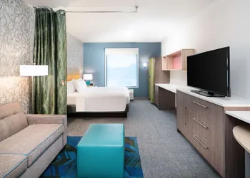 Home2 Suites by Hilton Brunswick hotel thumbnail 4