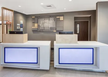 Holiday Inn Express & Suites Hudson I-94 by IHG hotel thumbnail 3