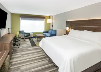 Holiday Inn Express & Suites Hudson I-94 by IHG hotel thumbnail 8