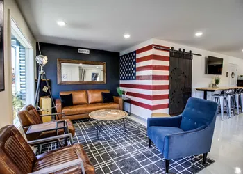 Americana Modern Hotel hotel thumbnail 2