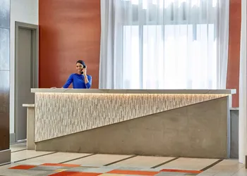 Hampton Inn & Suites Atlanta Midtown hotel thumbnail 2