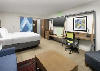 Holiday Inn Express & Suites Kingsland I-95-Naval Base Area by IHG hotel thumbnail 6