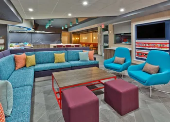 Tru By Hilton Prattville hotel thumbnail 5