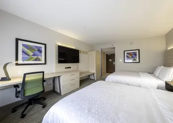Holiday Inn Express & Suites Staunton by IHG hotel thumbnail 8