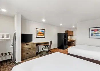Sonesta Simply Suites Avondale hotel thumbnail 6