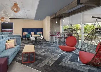 Tru by Hilton Charleston Ashley Phosphate hotel thumbnail 6