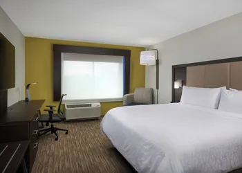 Holiday Inn Express Amherst - Lockport by IHG hotel thumbnail 5