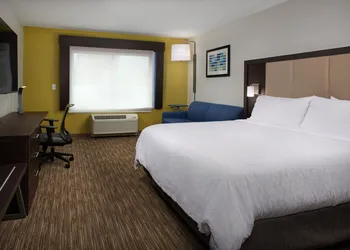 Holiday Inn Express Amherst - Lockport by IHG hotel thumbnail 6